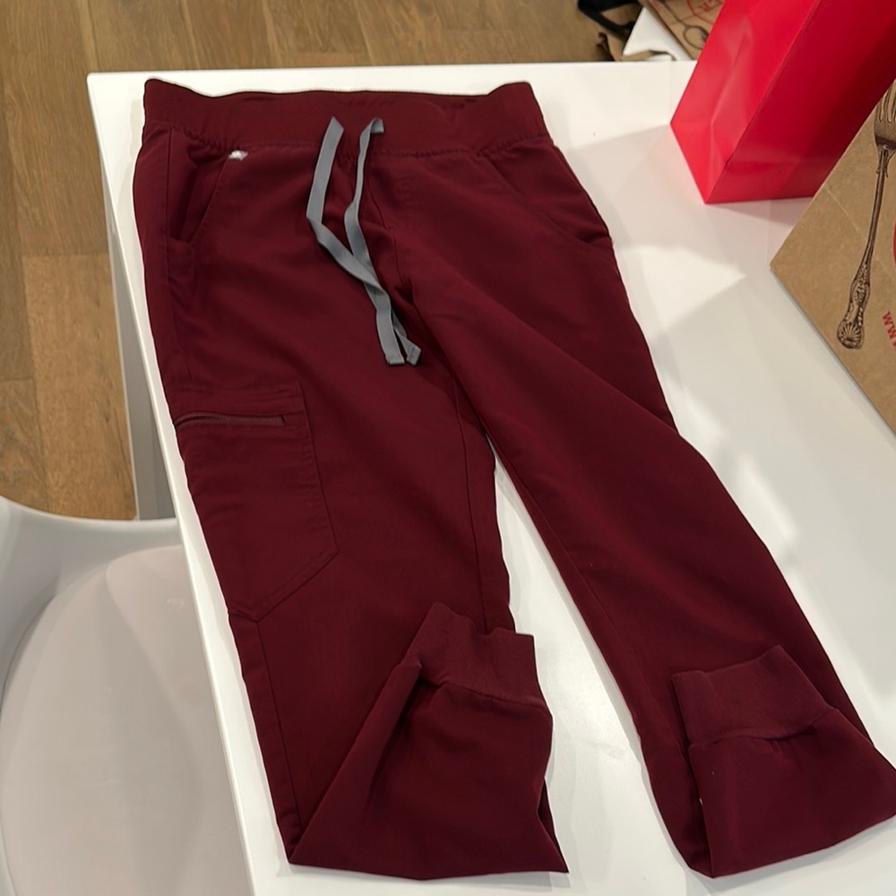 Figs Women's Burgundy Joggers XS Petite